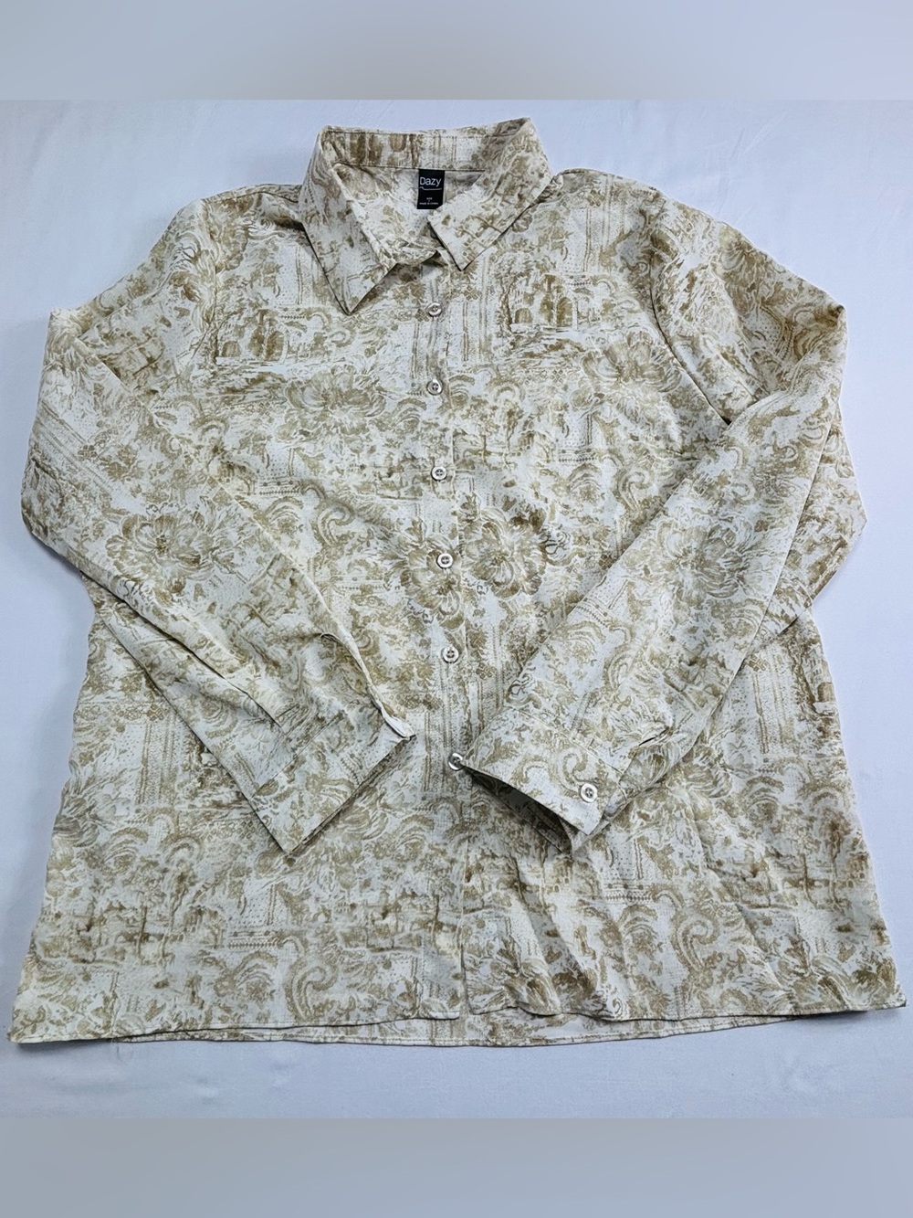 Dazy Women’s Long-Sleeve Patterned Button-Up Shirt in Beige W505